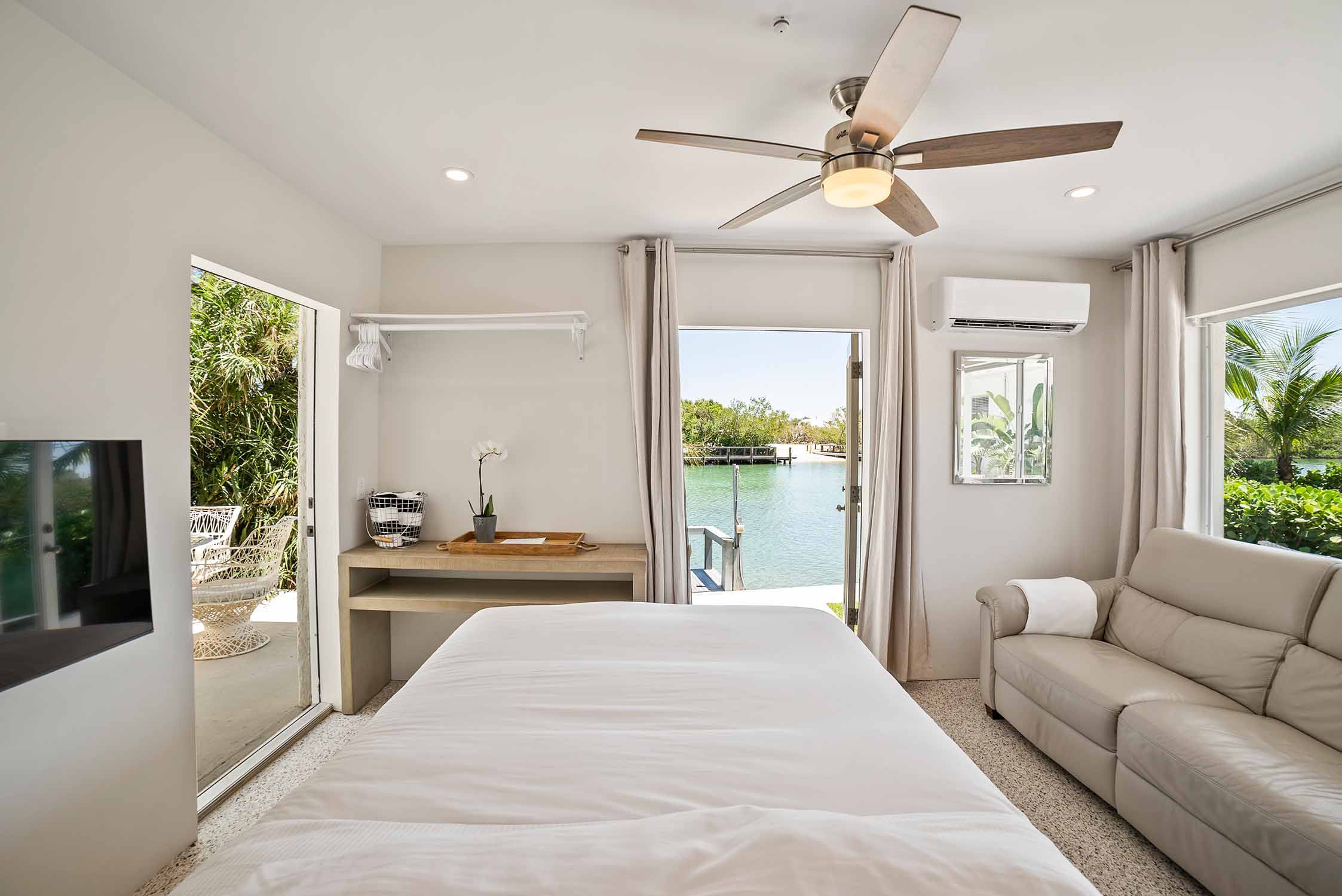 Casey Key Resort® - Modern Bayfront Studio